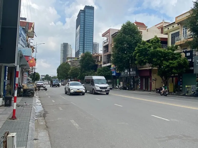 Trung tâm TP Bắc Ninh cũ , gần Vincom Bắc Ninh , Vị trí cực đẹp... Bán nhà mặt phố tại Võ Cường, Bắc Ninh 01