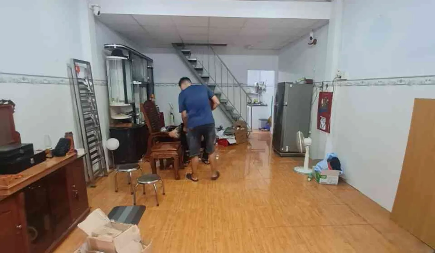 - NHÀ TRỐNG 2 TẦNG VUÔNG VỨC - (4x9) 2PN, 2WC - GIÁ 3 Tỷ - THƯƠNG LƯỢNG - TẠI LÊ VĂN THỌ GV... Bán nhà riêng tại An Hội Đông, Hồ Chí Minh 01