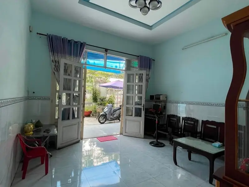 🔥 NHÀ HẺM THÔNG NGUYỄN VĂN QUÁ – TÔ KÝ – DT 4,5x19M – SÂN RỘNG ĐẬU VF3 – 1 TRỆT 1 LẦU – 5.3 TỶ... Bán nhà mặt phố tại Đông Hưng Thuận, Hồ Chí Minh 01