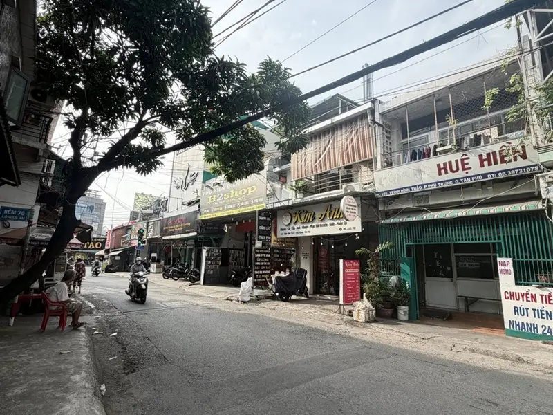 Bán nhà 2 tầng mặt tiền rộng tại Tân Phú, giá 12 tỷ... Bán nhà mặt phố tại Tân Phú, Hồ Chí Minh 01