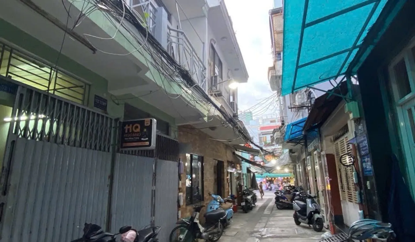 Nhà 2 mặt tiền Bình Phú Quận 6, giá tốt cho nhà đầu tư... Bán nhà riêng tại Bình Phú, Hồ Chí Minh 01