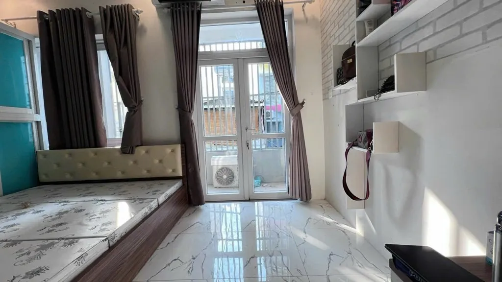 Bán nhà riêng 3 tầng mặt tiền 4.5m tại Hoàng Văn Thụ, Tân Bình, giá 9.5 tỷ... Bán nhà riêng tại Tân Sơn Nhất, Hồ Chí Minh 01