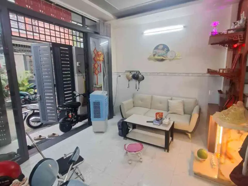Bán nhà 3 tầng 3PN diện tích 53.3m2 tại khu an ninh, giá 5.88 tỷ... Bán nhà riêng tại Bình Trị Đông, Hồ Chí Minh 01