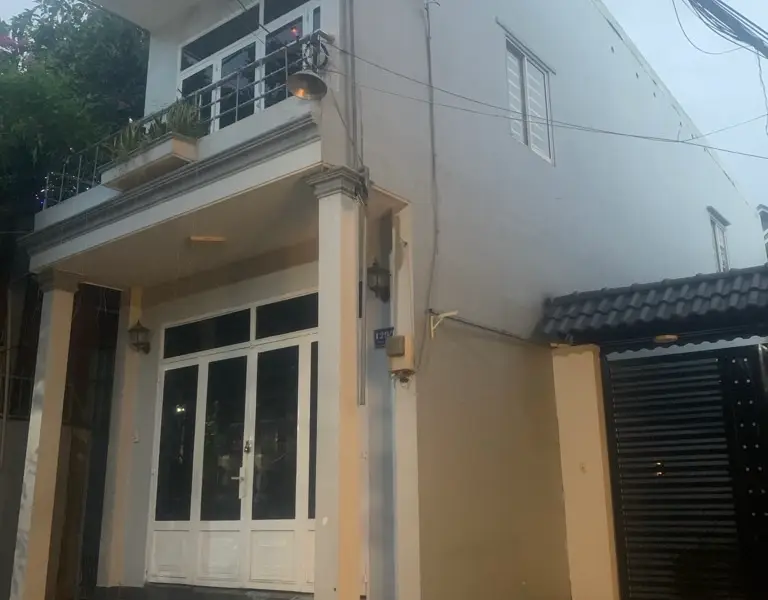 Nhà 2 tầng mặt tiền 5m gần bệnh viện thành phố Thủ Đức với giá hợp lý... Bán owner_side tại Tam Bình, Hồ Chí Minh 01