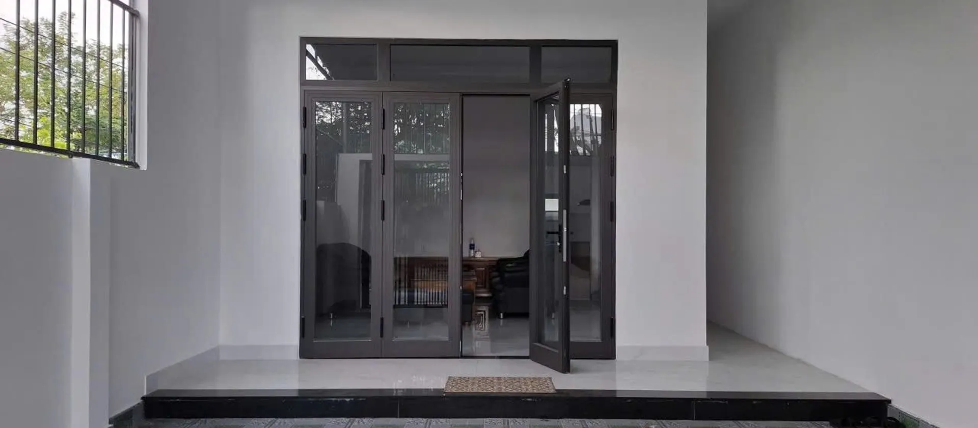 Nhà mặt phố 1 tầng rộng 100m2 tại Xuân Thiều, gần biển, giá hấp dẫn... Bán nhà mặt phố tại Hải Vân, Đà Nẵng 01