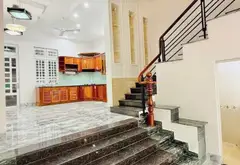 Nhà mặt phố 4 tầng rộng 100m² tại Phường An Lạc, Hồ Chí Minh với thiết kế lệch tầng tiện nghi... Bán nhà mặt phố tại An Lạc, Hồ Chí Minh 07