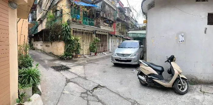 Bán nhà tập thể lô góc 3 phòng ngủ tại Vạn Bảo, Ba Đình, 47m LH ms Trang 0387354682... Bán owner_side tại Giảng Võ, Hà Nội 01