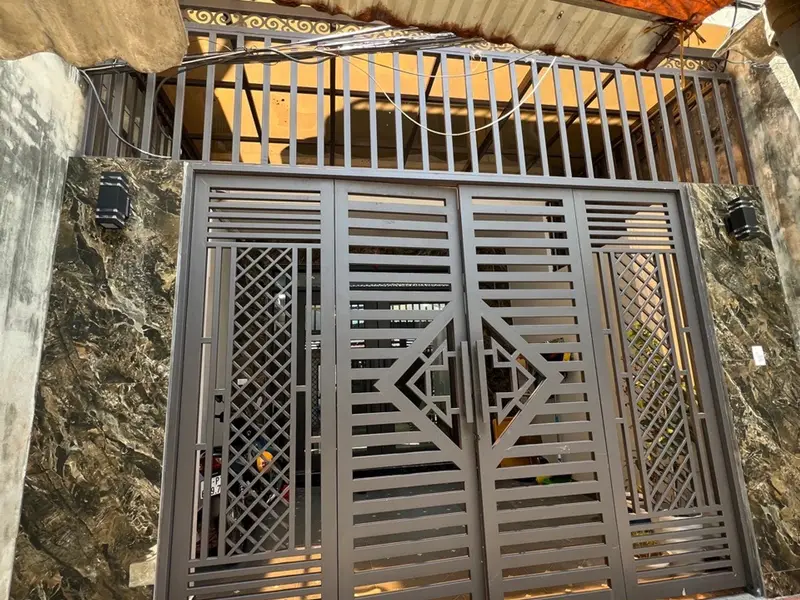 Nhà 5 Tầng Xịn Sò, Vị Trí Đẹp, Gần Mặt Đường Lớn... Bán nhà riêng tại Việt Hưng, Hà Nội 01