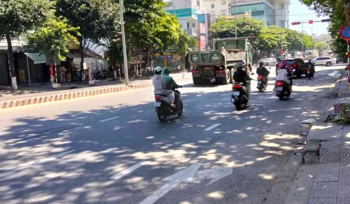 Bán nhà mặt phố tại phường 5, quận 3, 3.5 tầng, mặt tiền rộng 6.8m, vị trí kinh doanh sầm uất... Bán nhà mặt phố tại Cẩm Lệ, Đà Nẵng 01