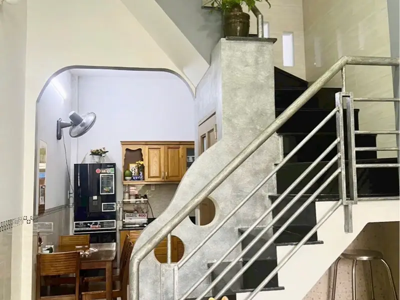 Bán nhà 2 tầng hẻm ô tô khu trung tâm Quận 10 giá 4,35 tỷ... Bán nhà riêng tại Hòa Hưng, Hồ Chí Minh 01