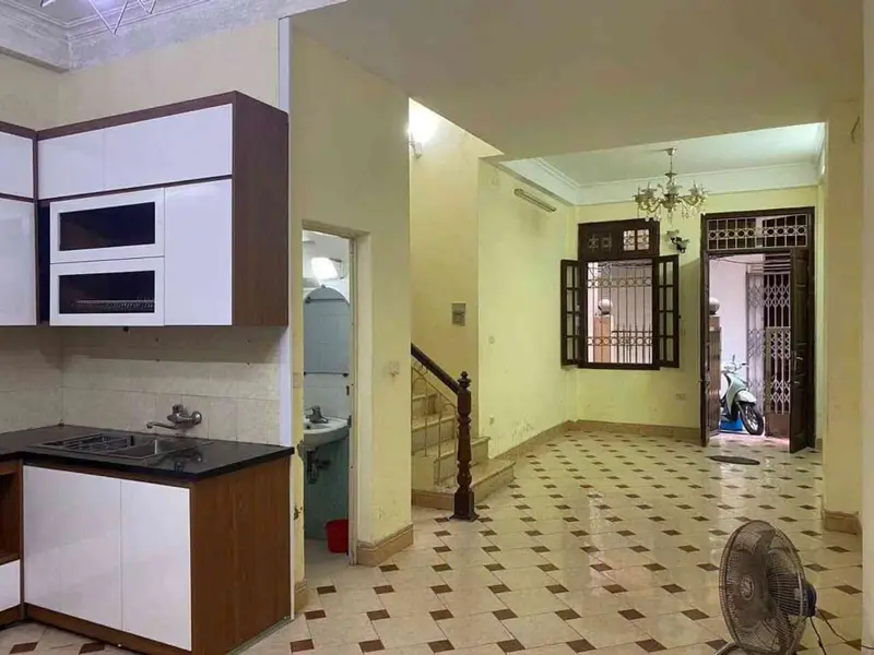 🏡 15M RA PHỐ – Ô TÔ 4 CHỖ LÙI CỬA – 48M² NỞ HẬU – VỊ TRÍ CỰC ĐẸP... Bán nhà riêng tại Giảng Võ, Hà Nội 01