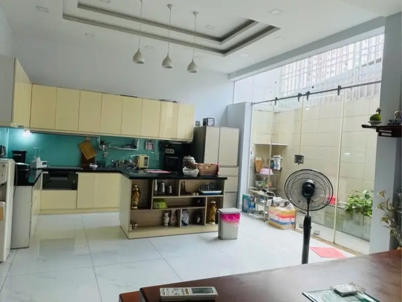 Kết cấu: 4 tầng kiên cố, sân đỗ xe hơi trong nhà có thể để tầm 4 chiếc, 4 PN master, tầng nào cũng... Bán nhà riêng tại Chợ Quán, Hồ Chí Minh 01