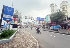 ❇NHÀ 2 MẶT TIỀN PHAN VĂN TRỊ – ĐỐI DIỆN VINCOM 🔥
💎 VỊ TRÍ ĐẮC ĐỊA – 5 TẦNG – KHAI THÁC DÒNG TIỀN... Bán nhà mặt phố tại Hạnh Thông, Hồ Chí Minh 02