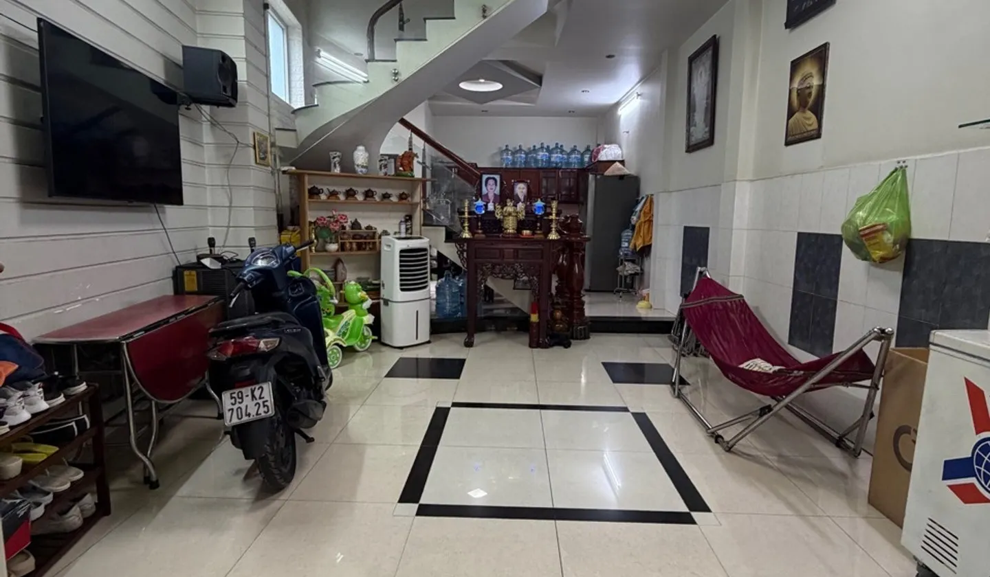 ✨ CHỦ GIẢM 900 TRIỆU G.IÁ MỚI 9 T.Ỷ

🏡🔥 SIÊU PHẨM 3 MẶT TIỀN ĐƯỜNG BÀ HOM – VỪA Ở VỪA KINH DOANH... Bán nhà mặt phố tại Phú Lâm, Hồ Chí Minh 01