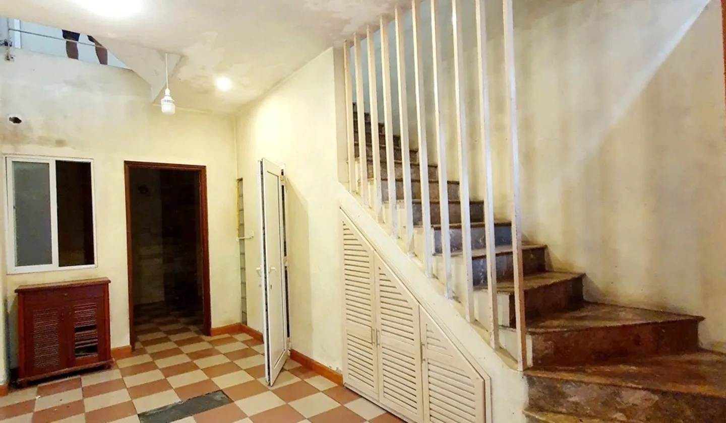 Bán nhà riêng 4 tầng tại phường Lạc Long Quân, diện tích 35m2, pháp lý đầy đủ... Bán nhà riêng tại Tây Hồ, Hà Nội 01