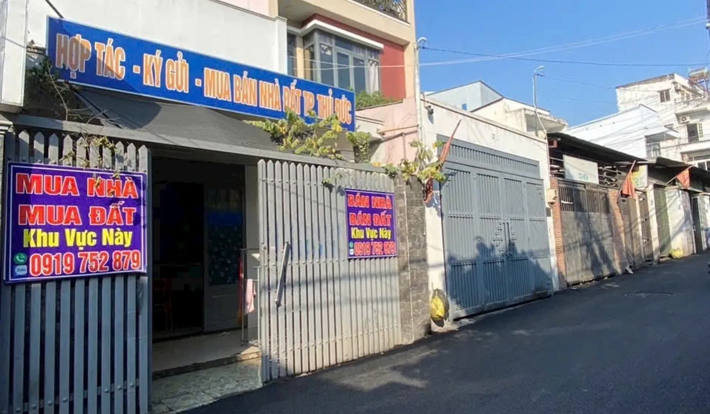 Nhà mặt phố 2 tầng diện tích 58m² hướng Đông, thuận tiện kinh doanh tại Tăng Nhơn Phú... Bán nhà mặt phố tại Tăng Nhơn Phú, Hồ Chí Minh 01