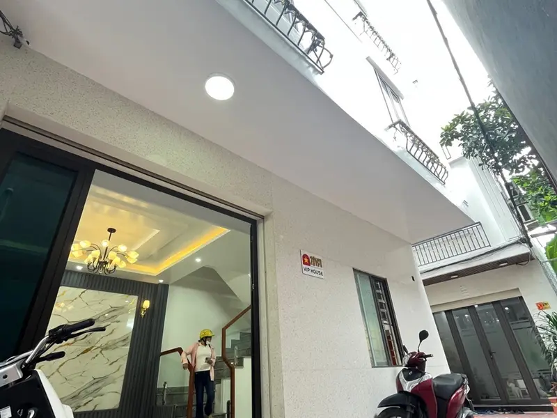 NHÀ DÂN XÂY, LÔ GÓC, Ô TÔ VÀO TẬN NHÀ, CÁCH ĐƯỜNG LỚN 15M. GẦN CHỢ, TRUNG TÂM HÀNH CHÍNH BÀ TRƯỜNG... Bán nhà riêng tại Hải An, Hải Phòng 01