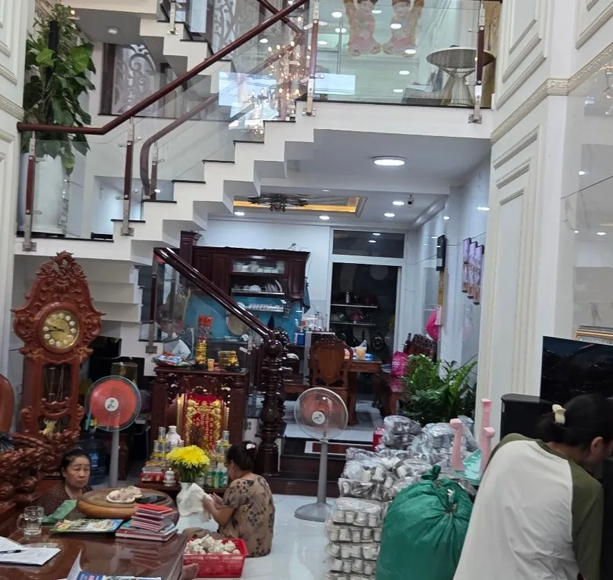 Nhà Mặt Phố An Dương Vương, 5 Tầng, Kinh Doanh Đỉnh... Bán nhà mặt phố tại An Lạc, Hồ Chí Minh 01