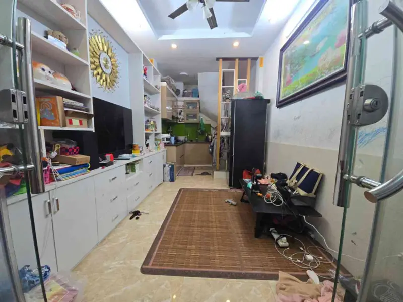 Bán nhà riêng 5 tầng 30m² hướng Đông Nam tại quận Hai Bà Trưng, xây kiên cố giá hợp lý... Bán nhà riêng tại Vĩnh Tuy, Hà Nội 01
