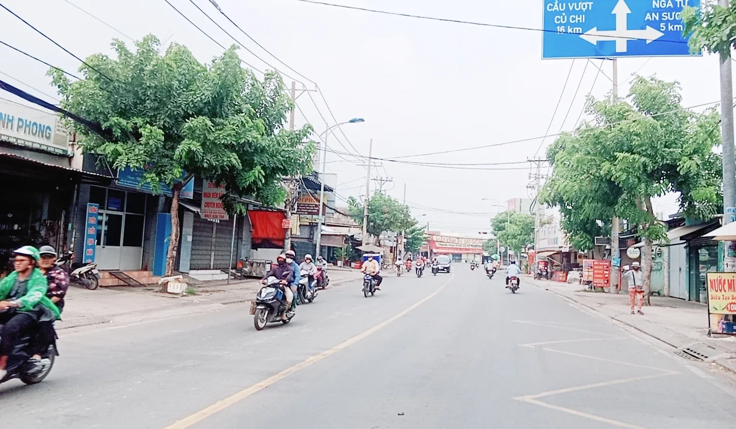 Nhà 2 tầng thoáng mát, đường ôtô vào, Hóc Môn dễ thương lượng... Bán nhà riêng tại Xuân Thới Sơn, Hồ Chí Minh 01