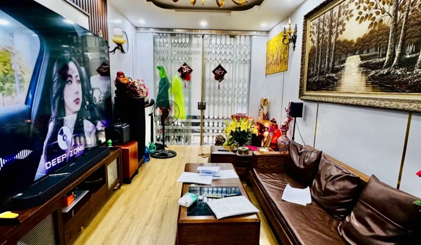 Cơ hội sở hữu nhà 5 tầng vị trí vàng tại Nam Dư, ngõ ô tô tránh, không quy hoạch... Bán nhà riêng tại Vĩnh Hưng, Hà Nội 01