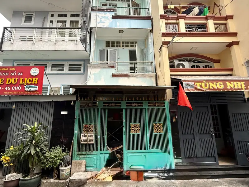Nhà 3 tầng hiện đại, vị trí siêu đẹp tại Tân Bình... Bán nhà riêng tại Tân Hòa, Hồ Chí Minh 01
