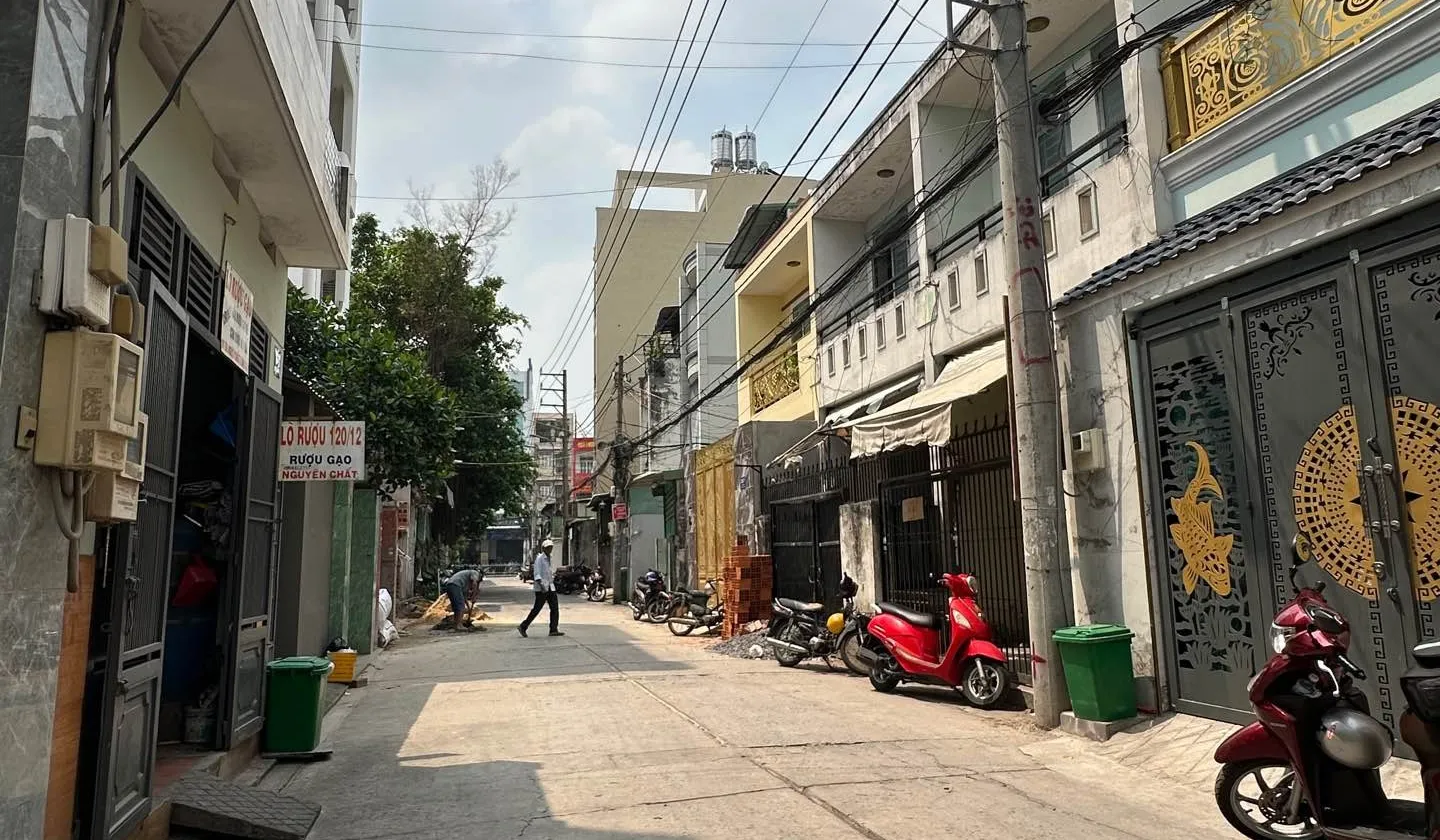 Nhà 5 tầng có thang máy, 7 phòng ngủ, hẻm xe hơi tại Bình Tân... Bán nhà riêng tại Bình Trị Đông, Hồ Chí Minh 01