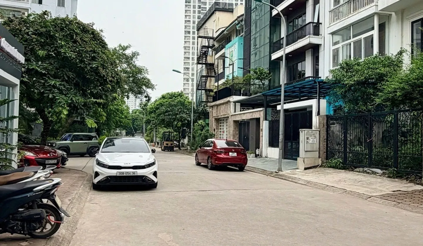Nhà Phố Sang Trọng Liền Kề Khu Nhà Vườn An Dương Vương Tây Hồ... Bán nhà riêng tại Phú Thượng, Hà Nội 01
