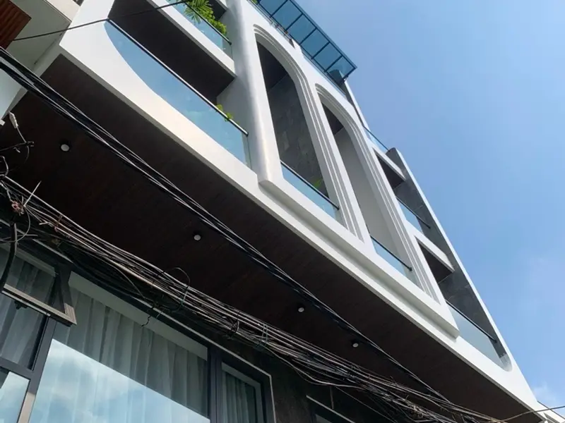 Bán nhà 7 tầng 4 ngủ tại phường Bồ Đề, Hà Nội giá 23,9 tỷ... Bán nhà riêng tại Bồ Đề, Hà Nội 01
