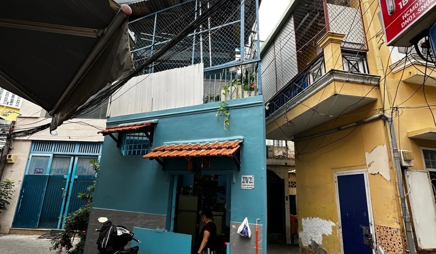 Nhà 2 tầng 3 phòng ngủ gần sân bay Tân Sơn Nhất, Phú Nhuận, 49m2... Bán nhà riêng tại Phú Nhuận, Hồ Chí Minh 01