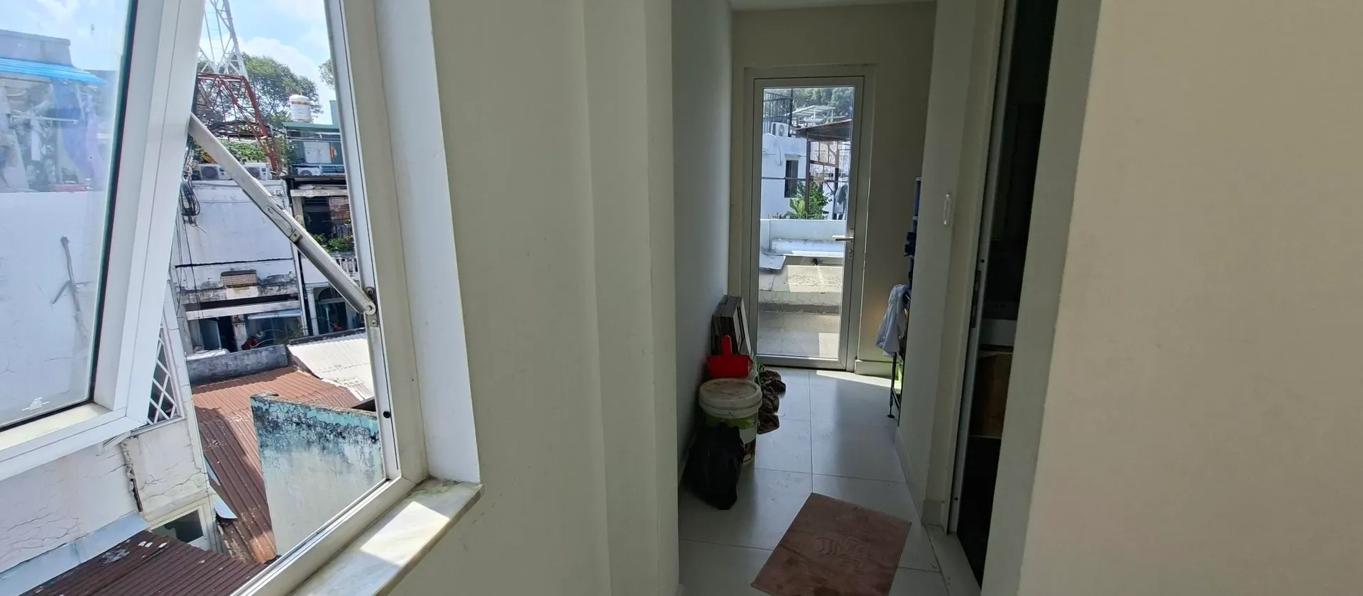 Nhà phố 4 tầng thiết kế hiện đại tại Phường Hòa Hưng, TP.HCM... Bán nhà riêng tại Hòa Hưng, Hồ Chí Minh 01