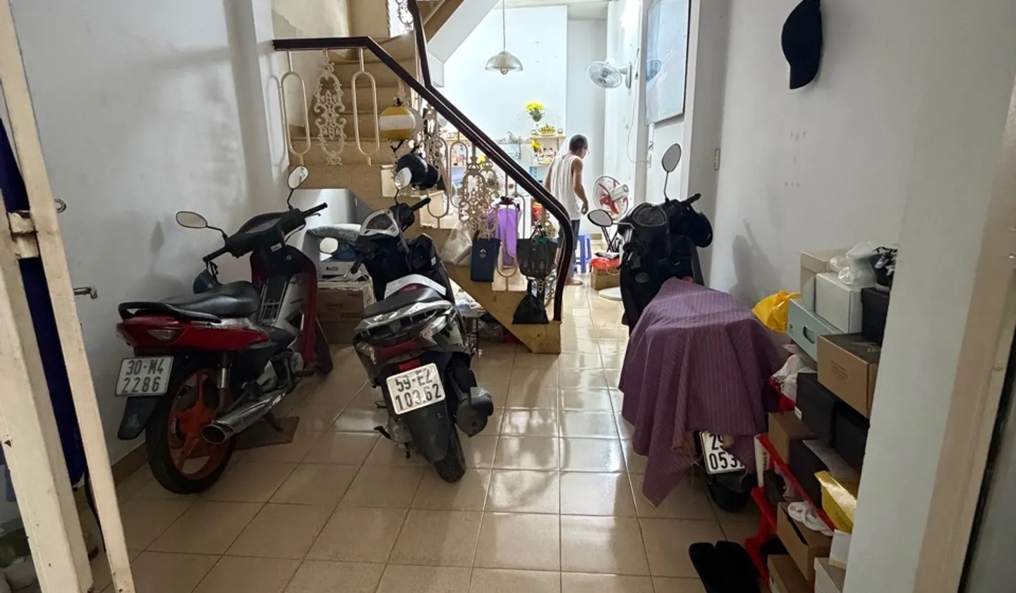 Bán nhà riêng 3 tầng 3PN tại quận Phú Nhuận giá 5.4 tỷ... Bán nhà riêng tại Phú Nhuận, Hồ Chí Minh 01