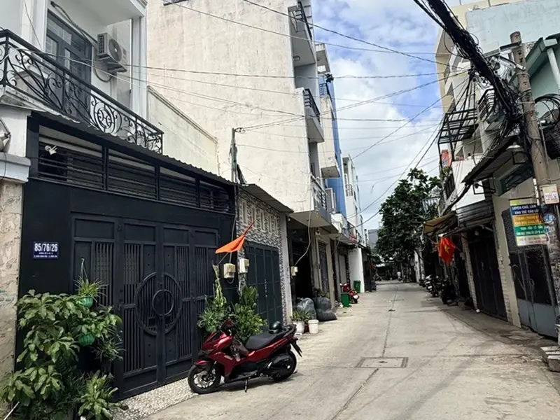 NHÀ 3 TẦNG - HẺM XE HƠI THÔNG - GẦN AEON TÂN PHÚ.... Bán nhà riêng tại Bình Hưng Hòa, Hồ Chí Minh 01