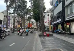 Nhà mặt phố vị trí vàng, giá siêu hấp dẫn tại trung tâm... Bán nhà mặt phố tại Hòa Hưng, Hồ Chí Minh 01