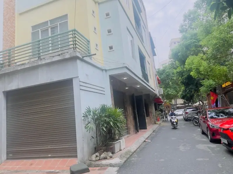 SIÊU PHẨM PHÂN LÔ NGUYỄN THỊ ĐỊNH. LÔ GÓC - VỈA HÈ-1 NHÀ RA PHỐ... Bán biệt thự, liền kề tại Yên Hòa, Hà Nội 01