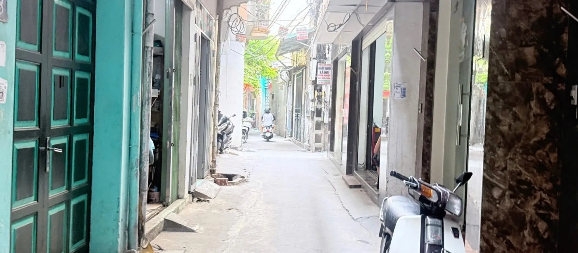 Bán nhà 2 tầng ngõ ô tô gần phố tại Đào Tấn, Ba Đình... Bán nhà riêng tại Ba Đình, Hà Nội 01