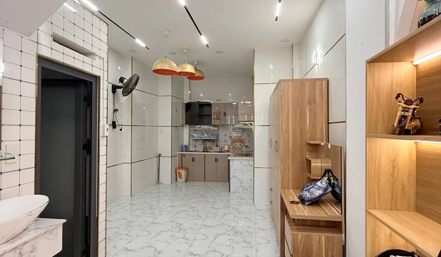 💥💥HẺM Xe Hơi - Gần Mặt Tiền - Khu VIP An Ninh
🏡 43m² | Ngang 4m x12m | 3PN
Giá 7.19T🌹🌹
👍Phù h... Bán nhà riêng tại Gia Định, Hồ Chí Minh 01