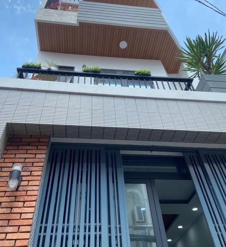 Nhà đẹp 3 tầng hẻm Âu Dương Lân, giá giảm hấp dẫn... Bán nhà riêng tại Chánh Hưng, Hồ Chí Minh 01