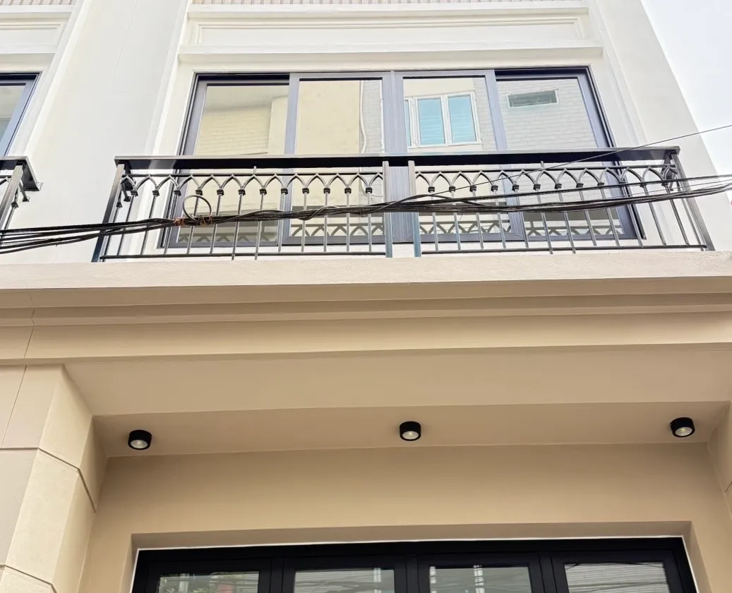 THƯ LÂM- NHÀ MỚI ĐẸP -ÔTÔ 7CHỖ
CHẠY THOẢI MÁI , CÁCH ĐƯỜNG TRỤC CHÍNH
CHỈ 20m... Bán nhà mặt phố tại Thư Lâm, Hà Nội 01
