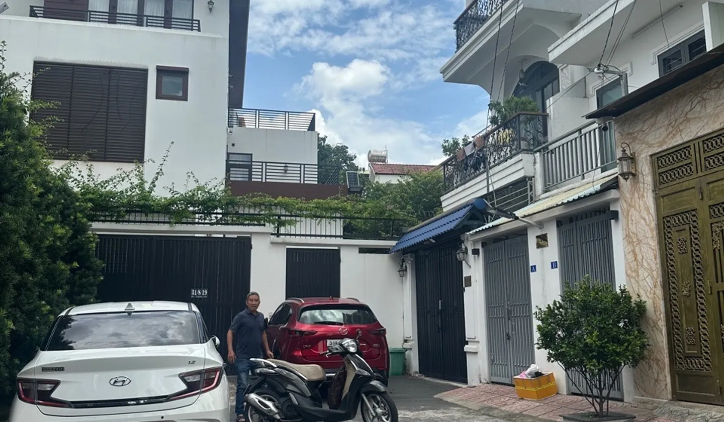 Nhà siêu phẩm 5 tầng tại Thủ Đức - Đẹp lung linh, nội thất đầy đủ!... Bán nhà riêng tại Hiệp Bình, Hồ Chí Minh 01