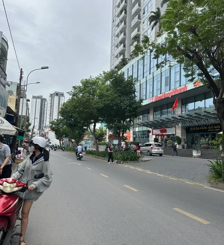 Mặt tiền rộng, kinh doanh sầm uất ngay trung tâm Quận 10... Bán partner tại Hòa Hưng, Hồ Chí Minh 01