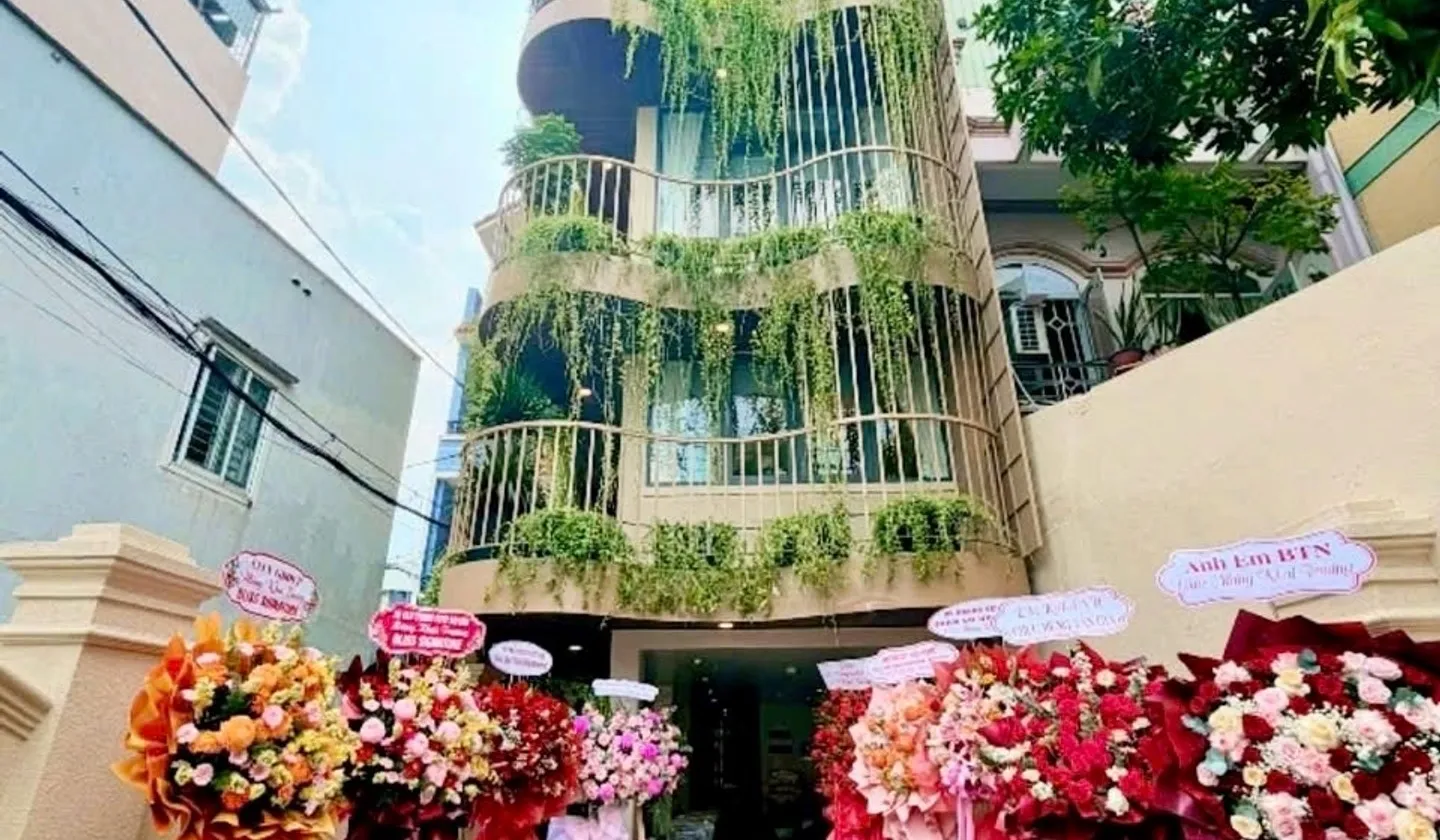 Tòa nhà homestay cao cấp hướng đến không gian riêng tư và trải nghiệm lãng mạn tại trung tâm... Bán nhà mặt phố tại An Hội Tây, Hồ Chí Minh 01