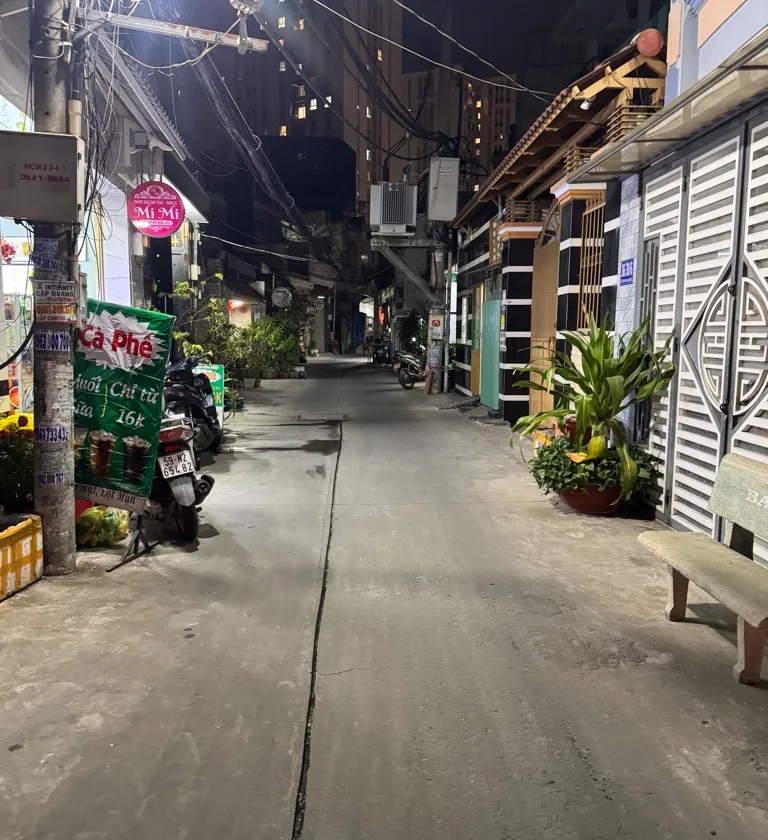 Nhà 5 Tầng Hẻm Thông An Lạc - Tiện Di Chuyển, Không Gian Sống Lý Tưởng... Bán owner_side tại An Lạc, Hồ Chí Minh 01