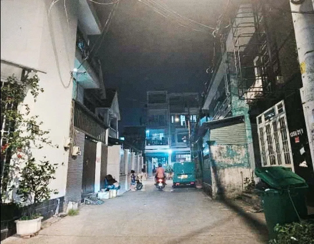 🚨S.ÁT MẶT T.IỀN QUANG TRUNG–GÒ VẤP–66M² – 5 TẦNG BTCT– NGANG LỚN 5m , NGAY CẠNH SIÊU THỊ EMAXR... Bán nhà riêng tại An Hội Tây, Hồ Chí Minh 01