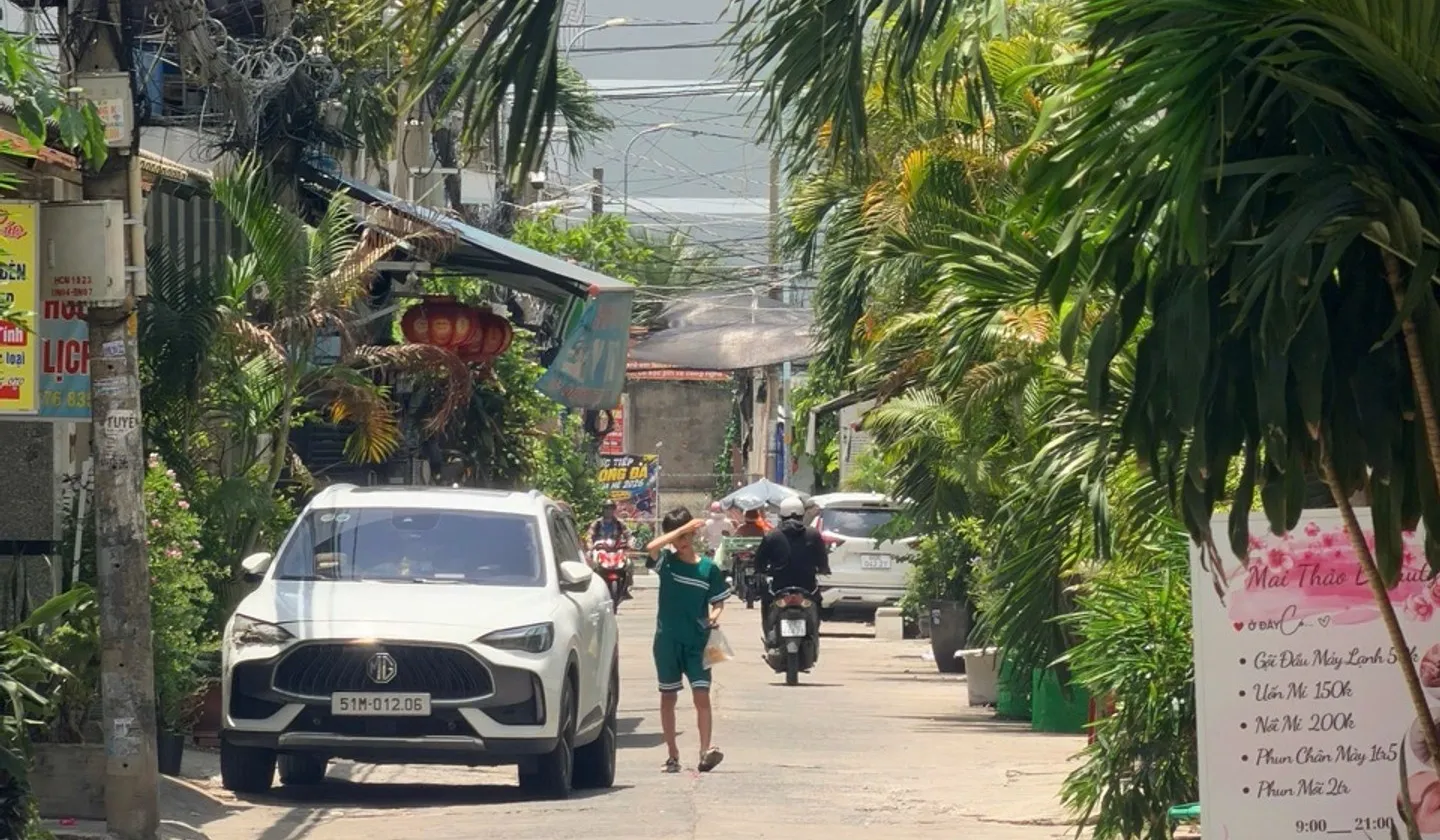 Bán nhà 4 tầng 77m2 gần UBND phường Lê Văn Quới giá 10.2 tỷ... Bán nhà riêng tại Bình Trị Đông, Hồ Chí Minh 01