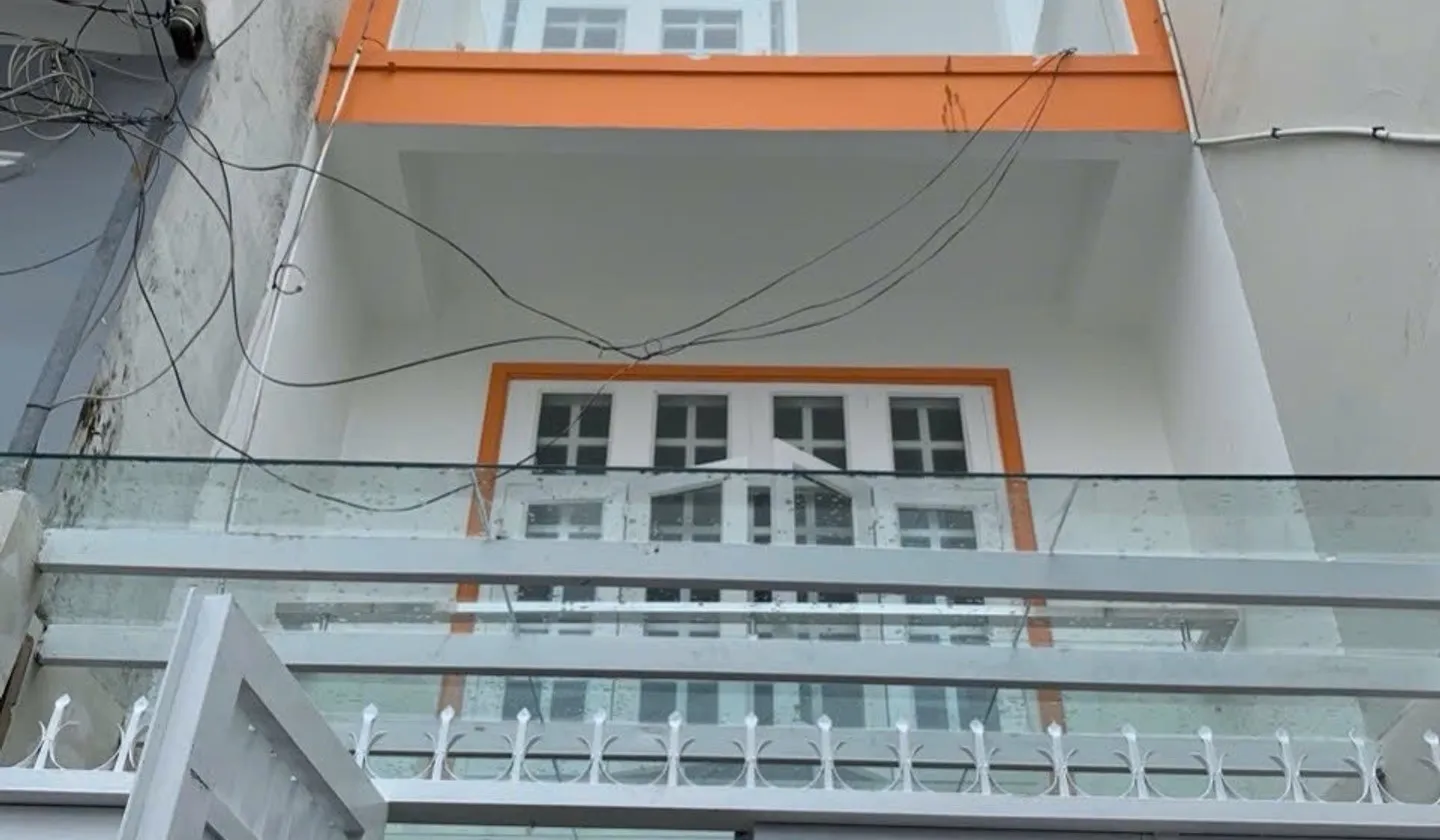 NHÀ ĐẸP LÊ THỊ BẠCH CÁT SÁT CHỢ BÌNH THỚI... Bán nhà mặt phố tại Phú Thọ, Hồ Chí Minh 01