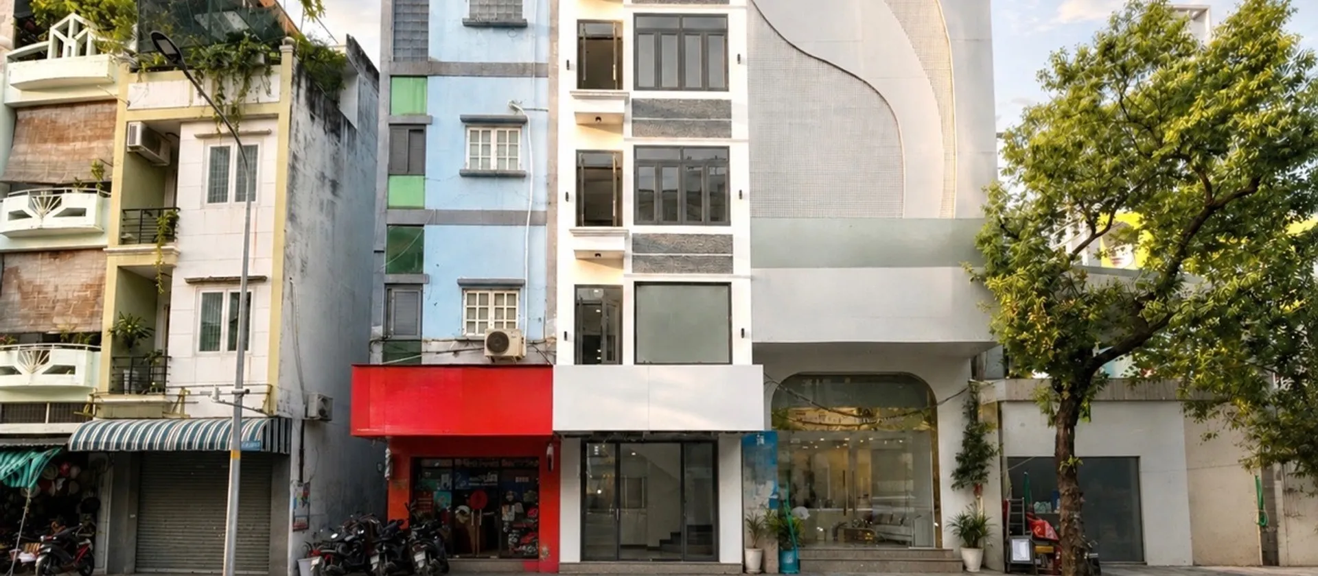 Nhà 5 tầng mặt phố Phú Nhuận, góc Nguyễn Văn Trỗi - Huỳnh Văn Bánh... Bán nhà mặt phố tại Phú Nhuận, Hồ Chí Minh 01