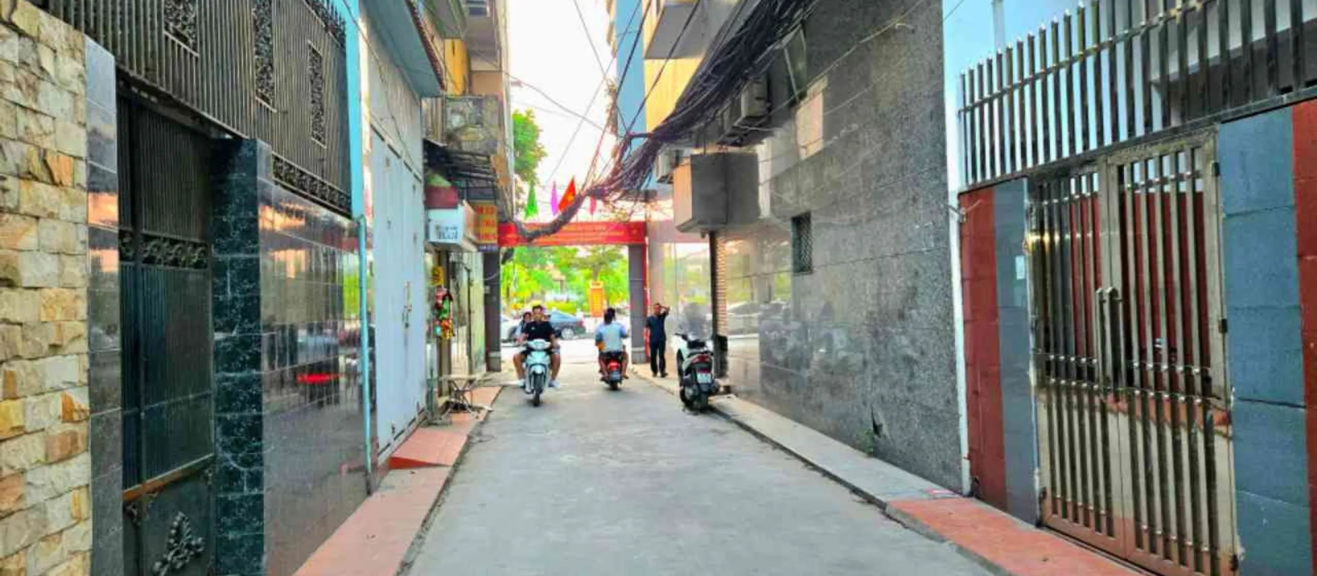 Nhà riêng 4 tầng tại vị trí đắc địa Lê Lai, ô tô vào tận nơi, gần công viên... Bán nhà riêng tại Gia Viên, Hải Phòng 01