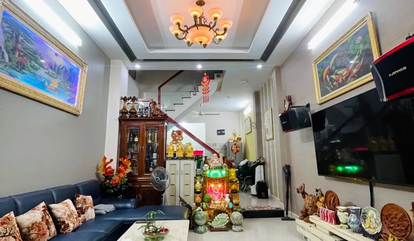 Bán nhà riêng 3 tầng, 4 phòng ngủ tại Quận 12, gần cầu vượt Ngã Tư Ga... Bán nhà riêng tại An Phú Đông, Hồ Chí Minh 01