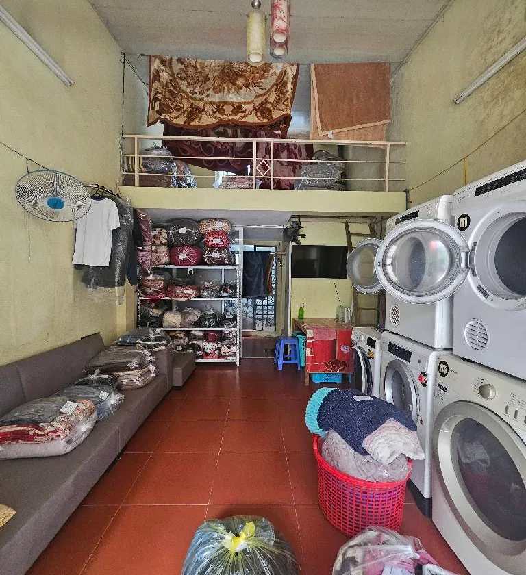Chủ nhà gửi bán nhà 3 tầng 2 mặt ngõ kinh doanh ô tô cực đỉnh tại Bằng Liệt... Bán owner_side tại Hoàng Liệt, Hà Nội 01